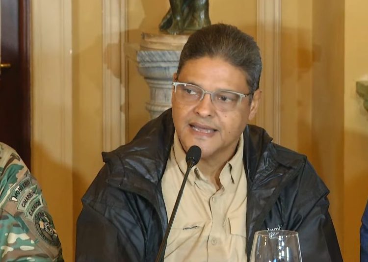 COE mantiene medidas preventivas y revisará mañana alertas en Santo Domingo y otras provincias