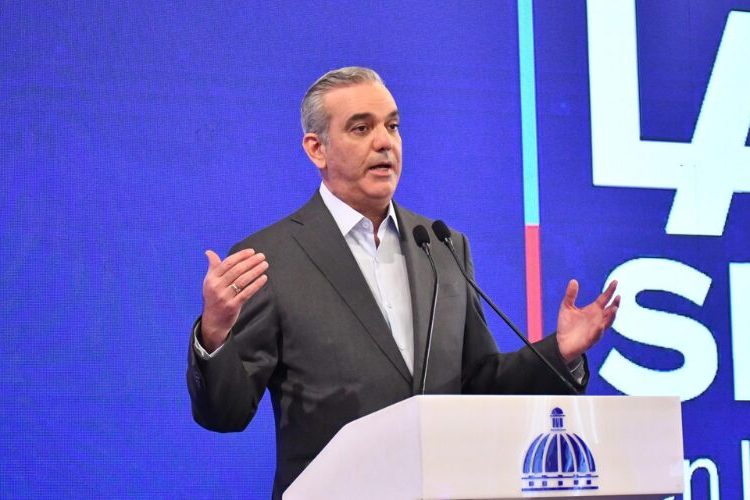 Abinader afirma que el Consejo de la Magistratura actúa de acuerdo a la «Constitución»