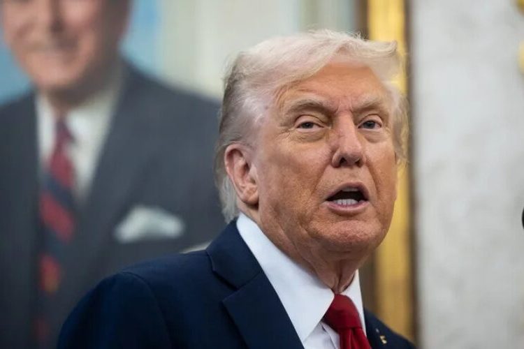 Trump acumula múltiples demandas millonarias por detener a ciudadanos en las redadas