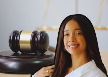 Conocerán este viernes coerción contra hija de Toño Leña vinculada a red de estafa inmobiliaria