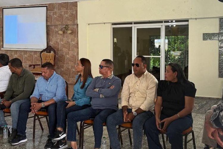 Autoridades anuncian construcción de un nuevo puente sobre el Arroyo La Tina en Guayabal