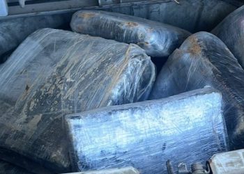 Ejército apresa a tres personas con presunta marihuana oculta en vehículo en San Juan de la Maguana