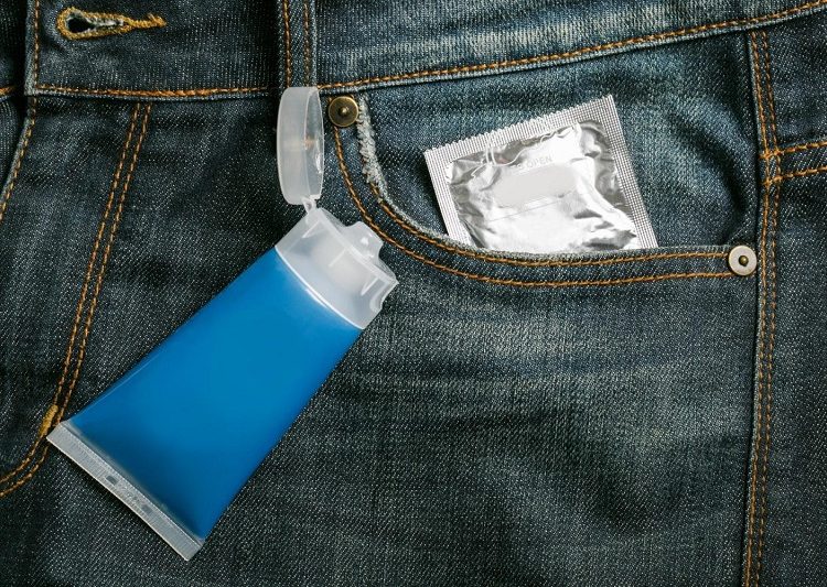 El uso de lubricantes en el sexo: ¿falta de deseo o parte natural del placer?