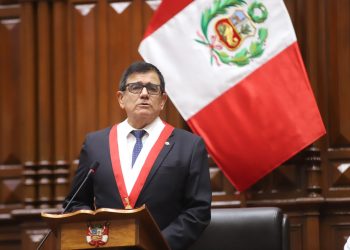 El presidente del Congreso de Perú llama terrorista a fallecido en protestas