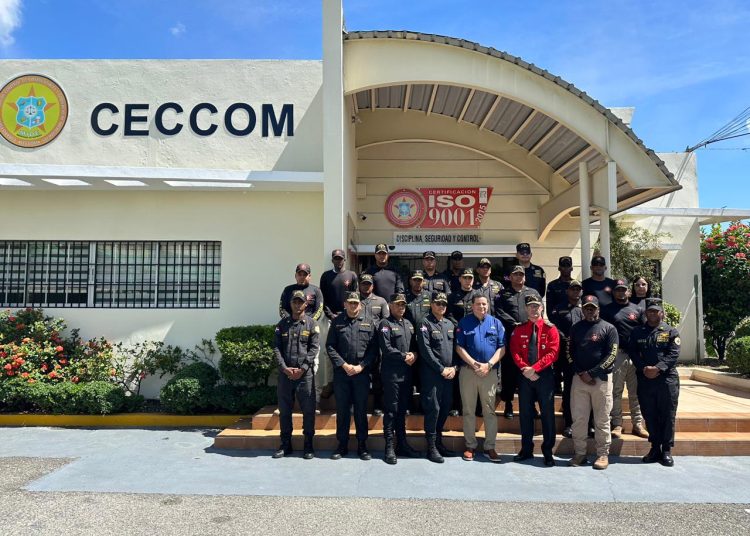 SICPA fortalece combate al comercio ilícito con capacitación a miembros del CECCOM