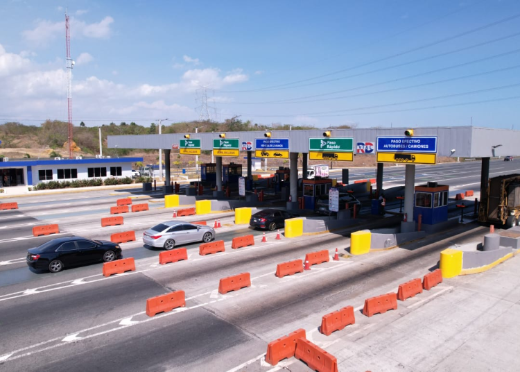 RD Vial y CNTU acuerdan medidas para mejorar tránsito en peajes y reducir taponamientos