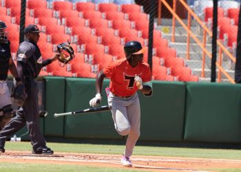 Felnin Celestén, primera selección del Draft de Novatos 2025, se integra a los Toros del Este