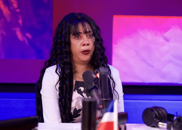 Mujer denuncia fue objeto de robo millonario, drogada y abusada por «brujos haitianos»