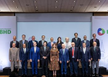 BHD dona RD$100 millones para preservar el Ateneo Amantes de la Luz, emblema cultural de Santiago