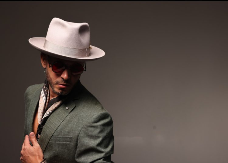 Zeo Muñoz lanza “Solito”, antesala de su tercer disco