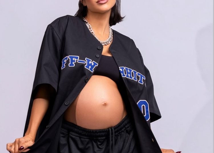 Natti Natasha se declara “Team Perversa”: muestra su apoyo con un Súper Chat de US$ 500