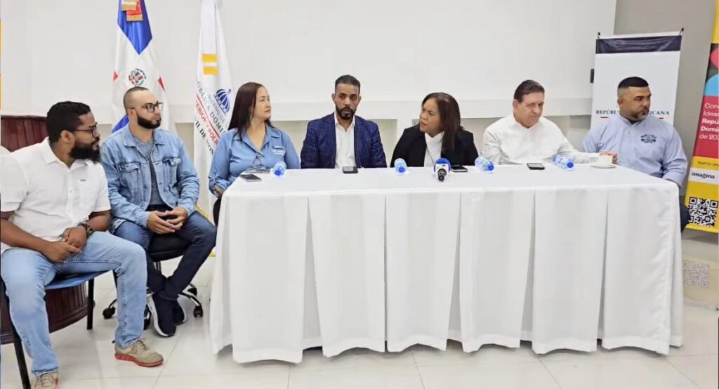 INDOTEL avanza en la entrega de decodificadores para la televisión digital en Bonao - Noticias de hoy en República Dominicana | De Último Minuto