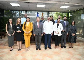 JCE e IESPEC lanzan compendio de ensayos “Democracia e Identidad 2024”