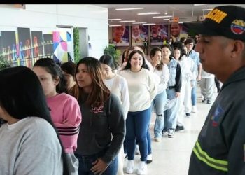 Llegan a Venezuela 312 migrantes repatriados desde Estados Unidos, entre ellos dos niños