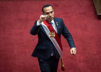 José Jerí asume la presidencia interina de Perú tras destitución de Dina Boluarte
