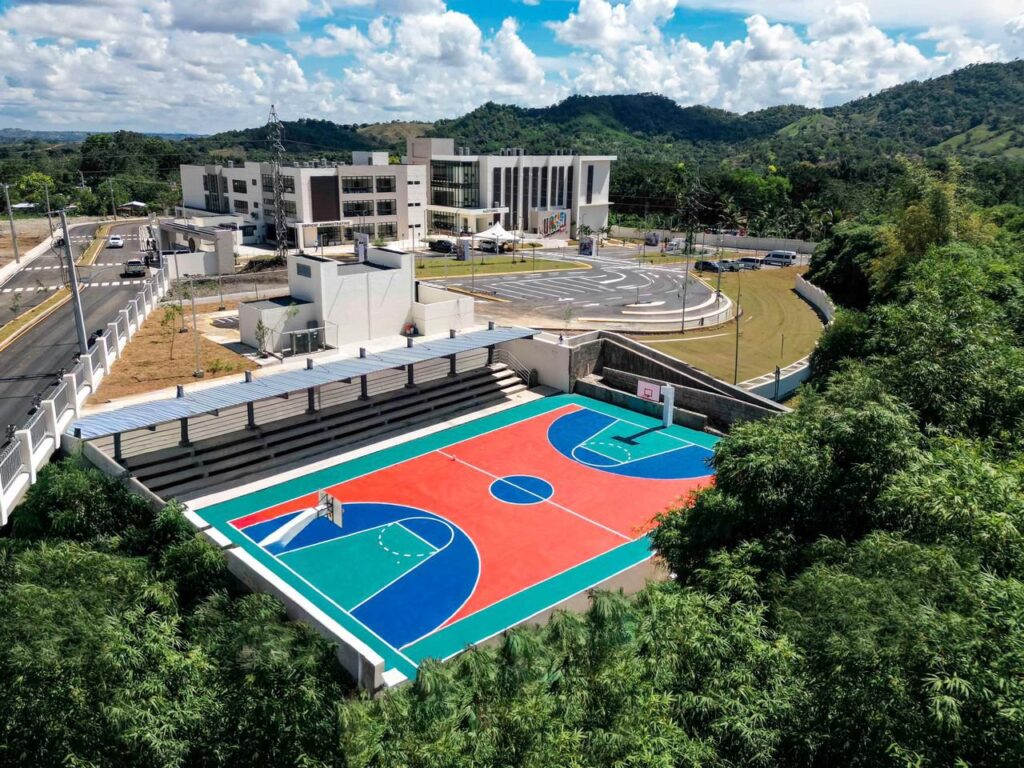 Presidente Abinader inaugura Centro Universitario Regional UASD-Cotuí con 29 aulas | 2 | Presidente Abinader inaugura Centro Universitario Regional UASD-Cotuí con 29 aulas