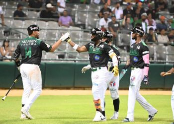 Estrellas Orientales continúan imparables con derrota 9 a 4 frente a los Gigantes