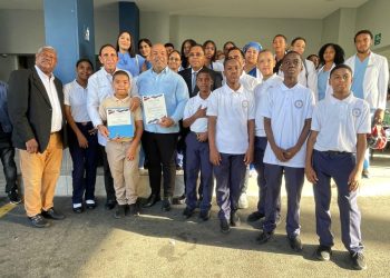 Reconocen director de la Regional de Educación 15 Eddy Chávez como hijo distinguido de Cristo Rey
