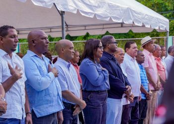 Propeep entregan 144 viviendas remozadas en comunidades de Bonao