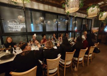 Sara Martínez presenta su marca personal con éxito en una “Experiencia Guiada”