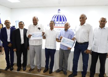 EGEHID entrega primeros fondos para recuperar subcuenca de Sabaneta