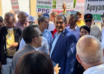 Senador Antonio Marte y abogados del PPG presentan querella contra empresario artístico Eladio Castro por difamación e injuria