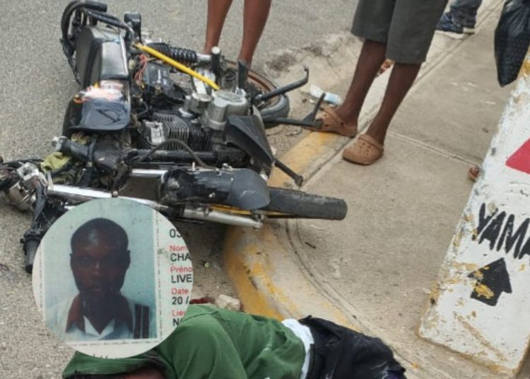 Dos hombres mueren en accidente de motocicleta en Yamasá