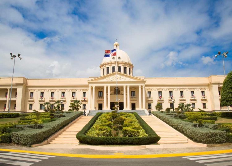 Gobierno reafirma compromiso con manejo prudente y sostenible de la deuda pública