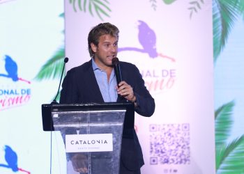 Leonardo Wehe, galardonado Empresario del Año, pide elevar estándares del turismo nacional