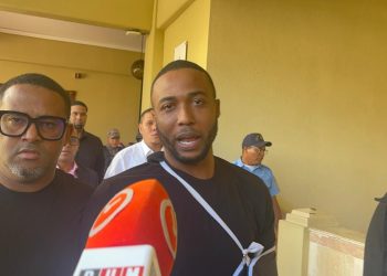 Cabo policial exige mostrar video donde peluquero le habría disparado