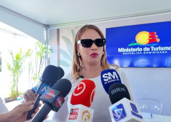 “Caleta ya no es una aldea olvidada”; gobernadora de La Romana en inauguración de muelle turístico