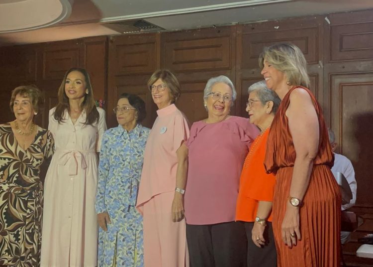 Rama Femenina Contra el Cáncer anuncia su tradicional Cena de Gala 2025 en apoyo a pacientes de escasos recursos