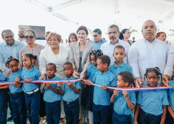 Gobierno inaugura moderno centro educativo en La Guáyiga que beneficiará a más de 400 estudiantes