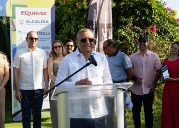 Leonardo Aguilera ratifica el compromiso de Banreservas con el turismo deportivo