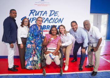 CONADIS se suma a las acciones sociales de Supérate y PROPEEP en Santiago y San Cristóbal