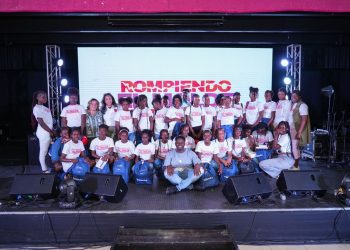 AHF RD llama a crear entornos seguros para las niñas en el Día Internacional de la Niña