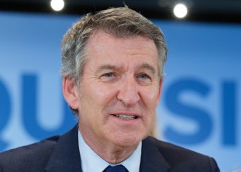 Líder conservador pide endurecer medidas para que migrantes tengan nacionalidad española