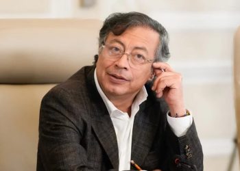 Petro dice ser víctima de censura por limitación de sus discursos en cadena nacional