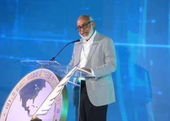 Persio Maldonado llama a la prensa y a la sociedad a mantenerse vigilantes en defensa de la democracia