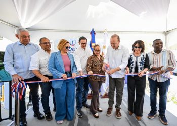 Alcalde de Santiago entrega remozado Parque Jardines del Yaque con inversión superior a RD$11 millones