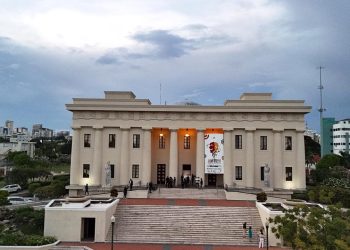 Ministerio de Cultura suspende funciones del FITE RD 2025 por paso de tormenta Melissa