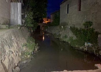 Residentes de zonas vulnerables en Santiago temen inundaciones por el paso de la tormenta tropical Melissa