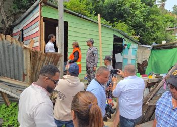 Autoridades de La Romana recorren zonas vulnerables para reforzar medidas preventivas