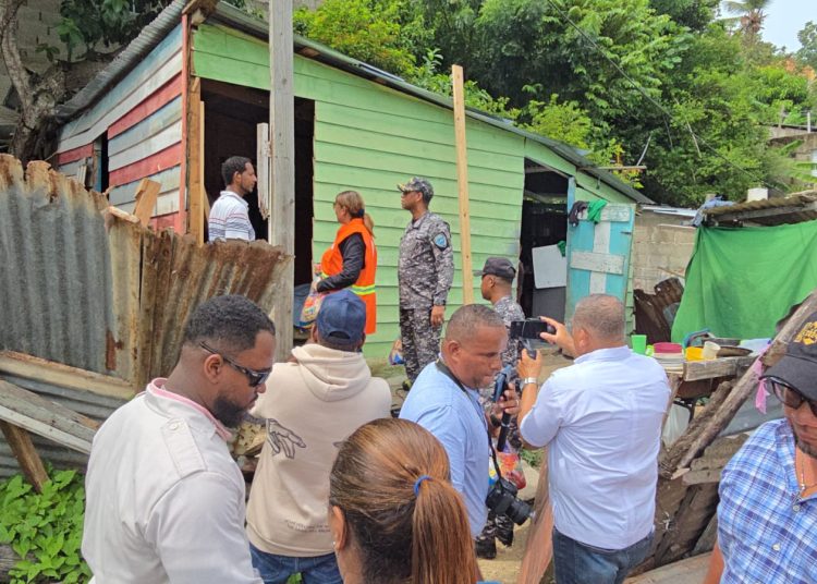 Autoridades de La Romana recorren zonas vulnerables para reforzar medidas preventivas