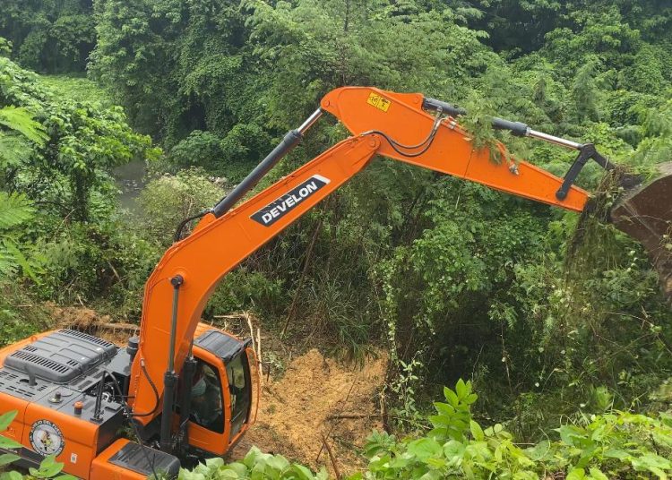 Intervienen cañada El Somito por efectos de la tormenta Melissa