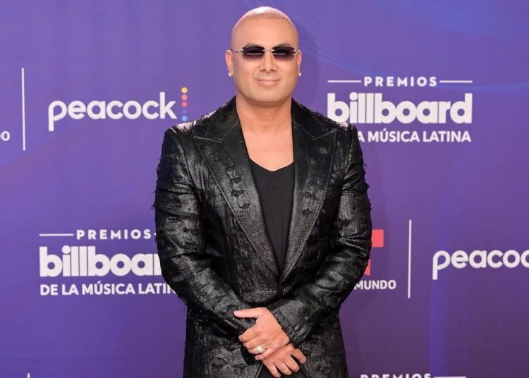 Famosos brillan en la alfombra de los Premios Billboard 2025