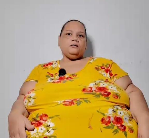 Mujer de 46 años solicita ayuda para cirugía bariátrica tras complicaciones de salud