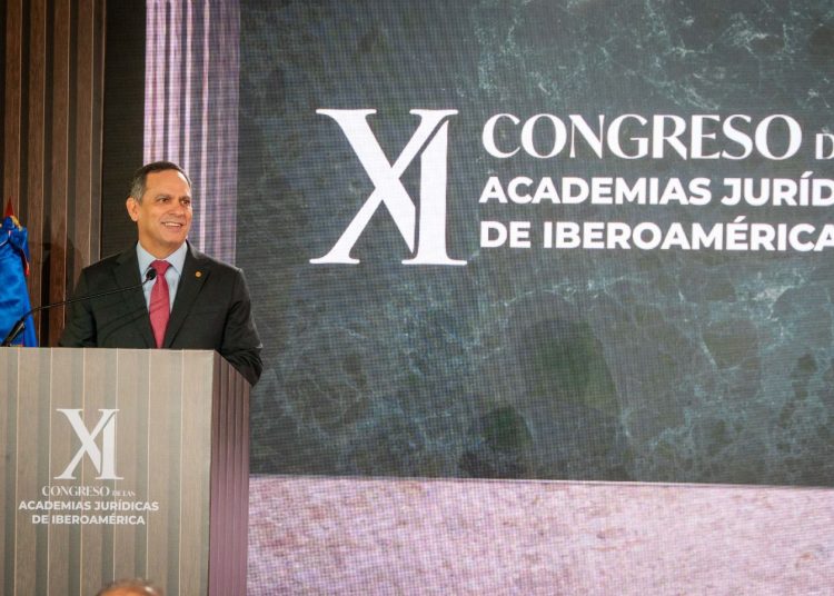 Líderes de Iberoamérica se reúnen en el XI Congreso de las Academias Jurídicas