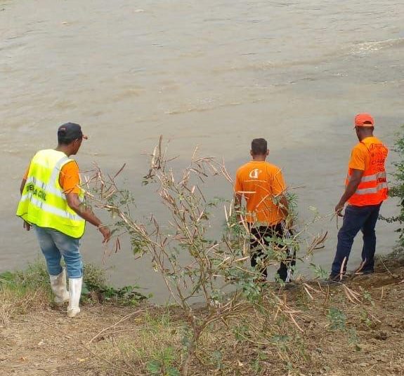 Aumento del caudal del río Yaque del Norte complica búsqueda de hombre desaparecido en Santiago