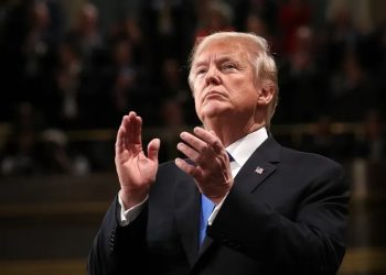 Trump dice que «le encantaría» optar a un tercer mandato pero respalda fórmula Vance-Rubio